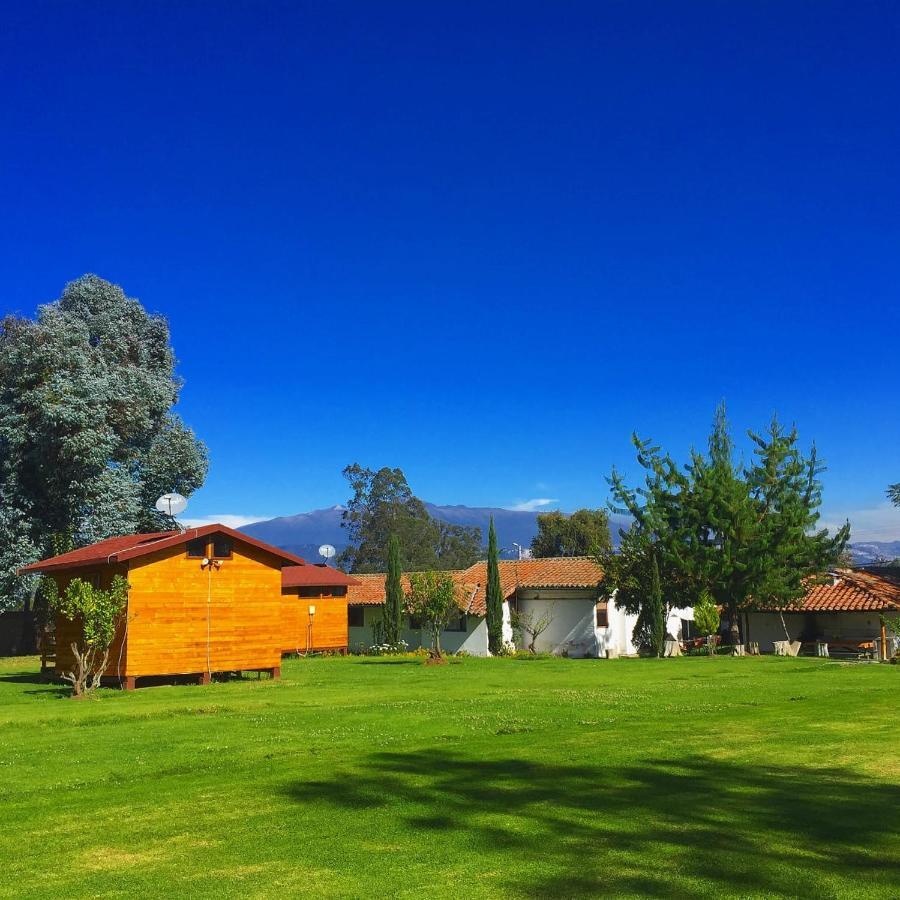 Hosteria Airport Garden Tababela Bagian luar foto