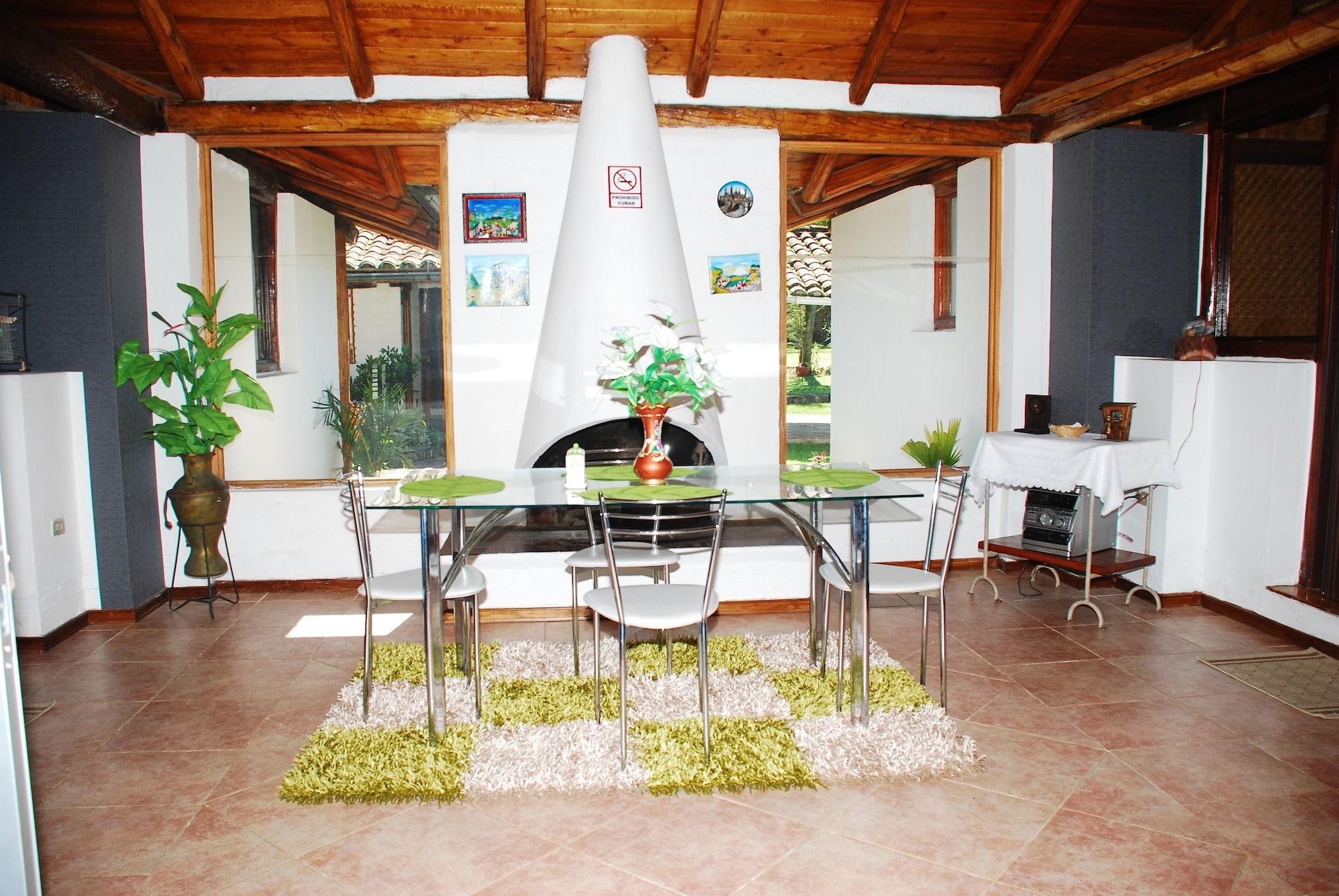 Hosteria Airport Garden Tababela Bagian luar foto