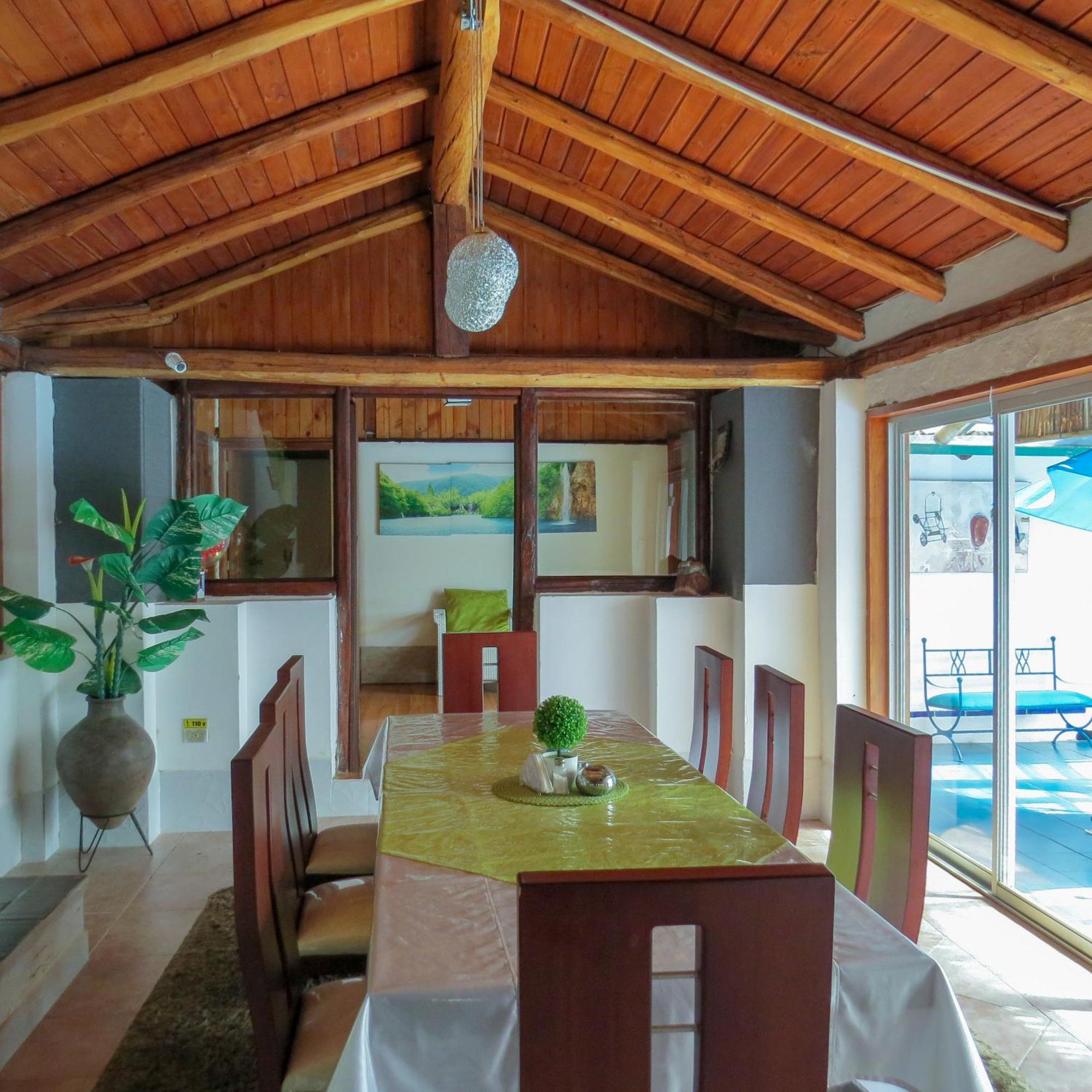 Hosteria Airport Garden Tababela Bagian luar foto